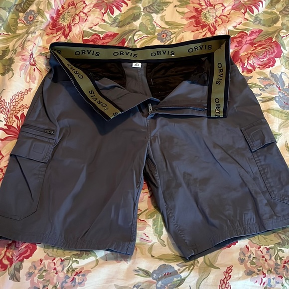 ORVIS Size 36 Tech Cargo Short Deep Gray Stretch Comfort Media Storage $59 NEW - Picture 13 of 16